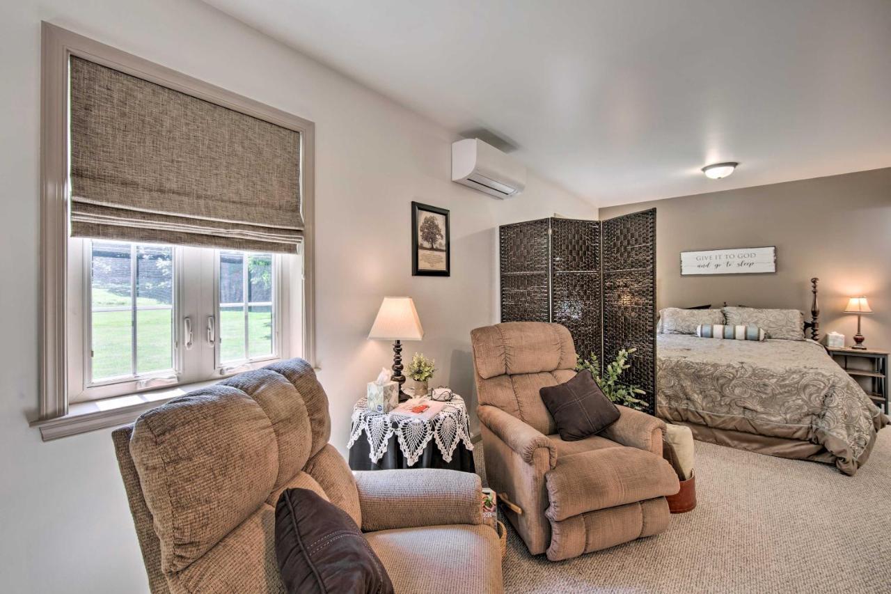 Cozy Garden Room In Welsh Mountain Suites! New Holland Luaran gambar