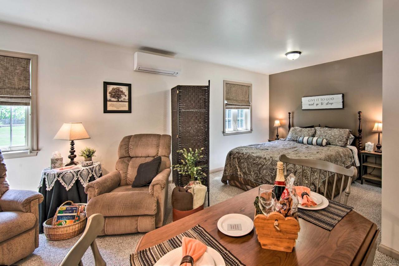Cozy Garden Room In Welsh Mountain Suites! New Holland Luaran gambar