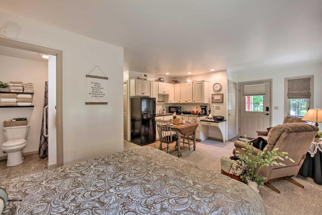 Cozy Garden Room In Welsh Mountain Suites! New Holland Luaran gambar